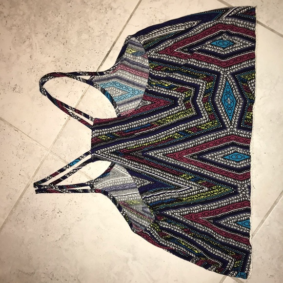 Mossimo Colorful Pattern Crop Top - Picture 6 of 6